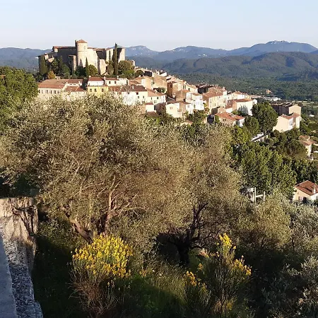 Appartement au cœur du village de CALLIAN Extérieur photo