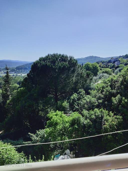 Au Coeur Du Village De